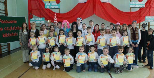 Nowi czytelnicy w malanowskiej SP