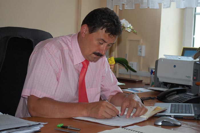 Nie pomoże puder róż, kiedy Platforma przegrała już/Ryszard Bartosik