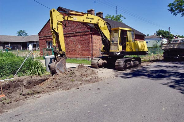 Ruszają remonty powiatowych dróg