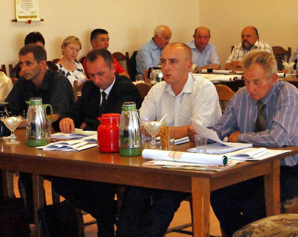 Władysławów: Sesja gminna, kłótnie powiatowe