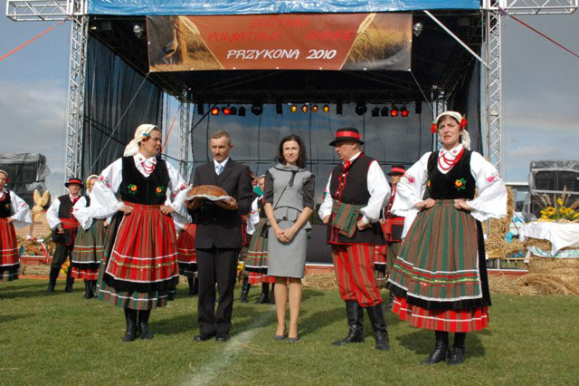 Rolnicy Powiatu Tureckiego dziękowali za plony