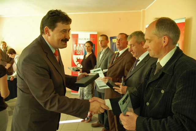 Podsumowanie Współzawodnictwa Sportowego Szkół Powiatu Tureckiego 2009/2010