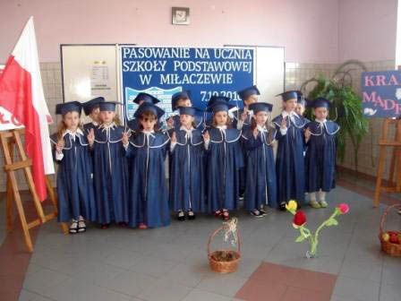 Miłaczew: Pasowanie na ucznia