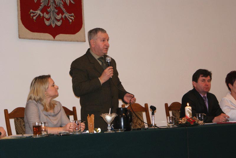 Władysławów: Dwa samorządy - jedna gmina