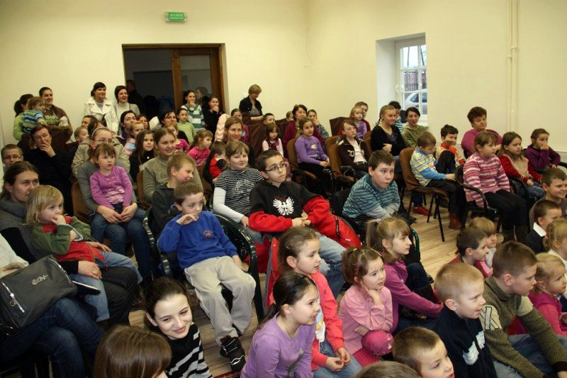 Brudzew: Królewna Śnieżka i siedmiu krasnoludków