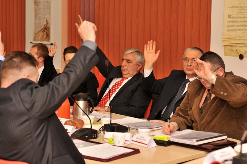 PKS kością niezgody