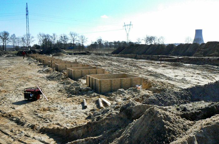 Inkubator wychodzi z ziemi 