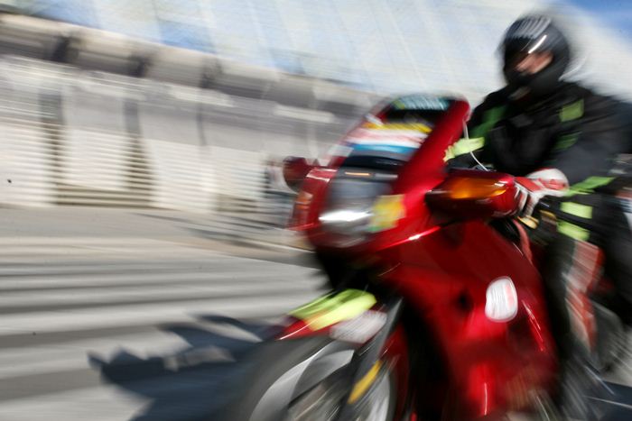 Wypadek w Zadwornej: motorowerzysta nie żyje - Fot. Rob Owen-Wahl / sxc.hu
