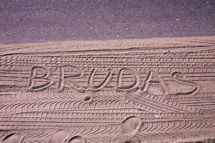 Powiatowa znaczy brudna - Na ulicach, jak na plaży...