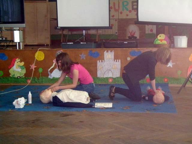 Wolontariusze wyszkoleni z pierwszej pomocy