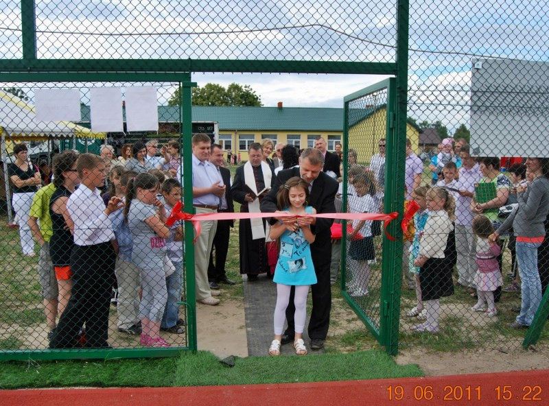 Gm. Malanów: Boisko w Kotwasicach otwarte