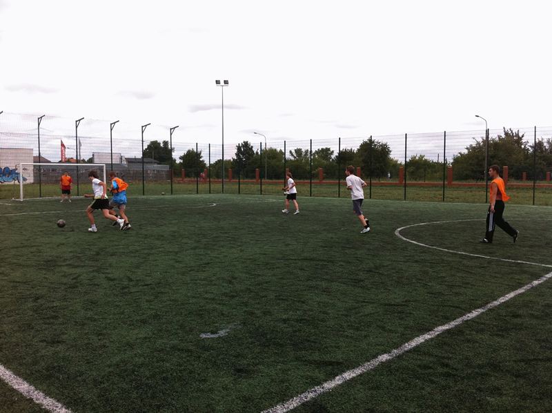 Wakacje w Turku nie muszą być nudne! - Dla wielu chłopców wakacje w mieście to wakacje na „Orliku”