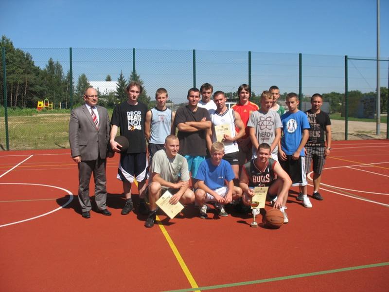 Tuliszków: Koszykarska rywalizacja - Źródło: www.tuliszkow.pl