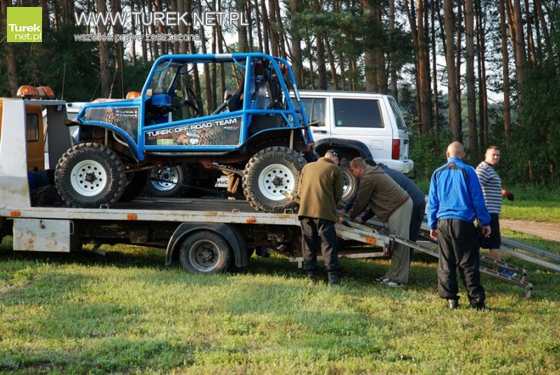 TUR 4x4 walczył na bezdrożach