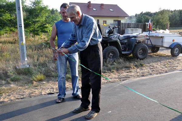 Władysławów: Nowa droga na Wandowie - Źródło: www.wladyslawow.pl