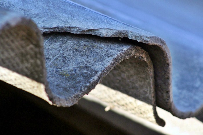 Powiat i gminy dofinansują wymianę azbestu - Źródło: wikipedia