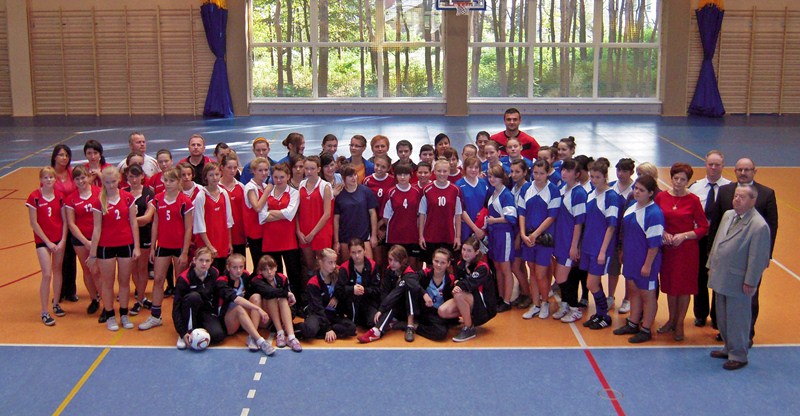 Sport przeciwko narkotykom/X Mistrzostwa Powiatu w Piłce Nożnej Halowej