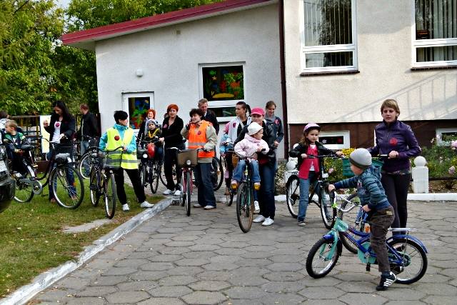Brudzew: Przedszkolaki na rowerach - Źródło: www.brudzew.pl