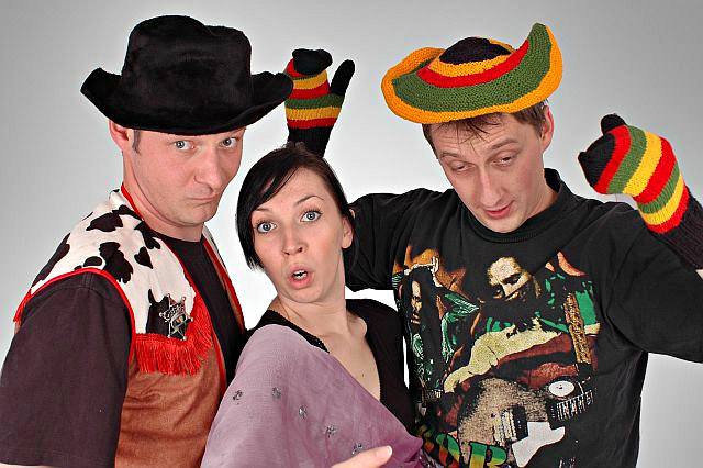 Nowaki na TESKO, czyli w MDK - Źródło: kabaretnowaki.pl