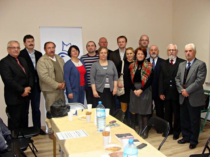 PiS silny, ale będą zmiany