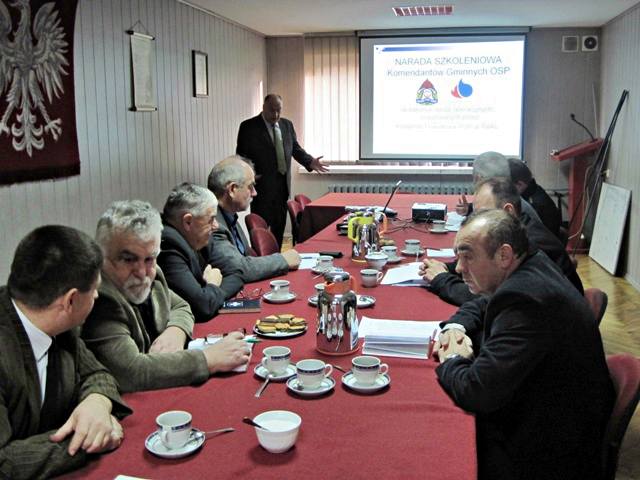 Strażacka narada - Źródło: www.straz.turek.pl