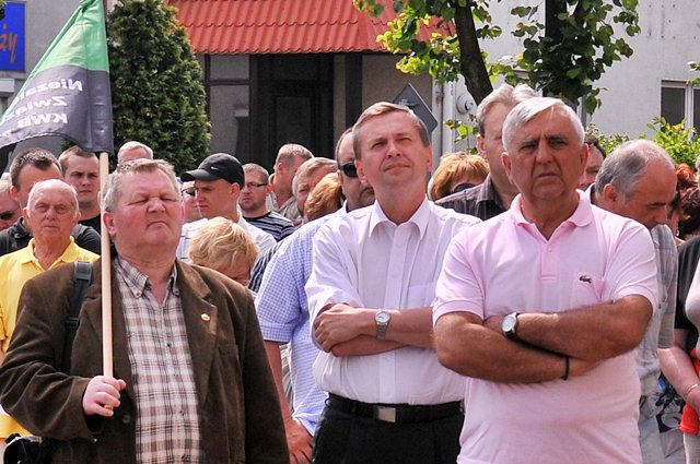 Poseł SLD apeluje w sprawie kopalń - Wielkopolscy Avengersi: poseł Tomaszewski wraz z turkowskimi działaczami SLD