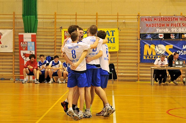 Siatkarski bój kadetów