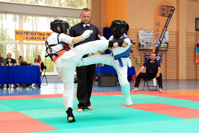 Karate: Zmierzyli się w walkach kontaktowych
