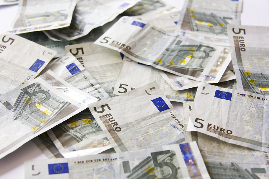 Dotacje z Unii Europejskiej - zobacz, czy masz na nie szanse! - Foto: sxc.hu / Rawkus