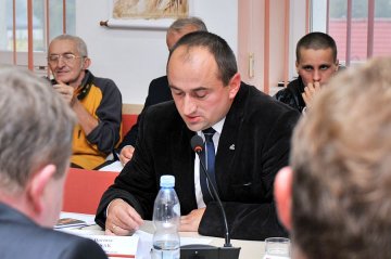 Jasak narzeka na zbyt drogie podręczniki