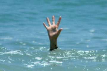 45-latek utonął w Jeziorsku