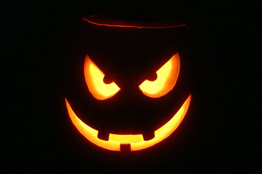 Halloweenowy spór - foto: freeimages.com / Dennis Taufenbach