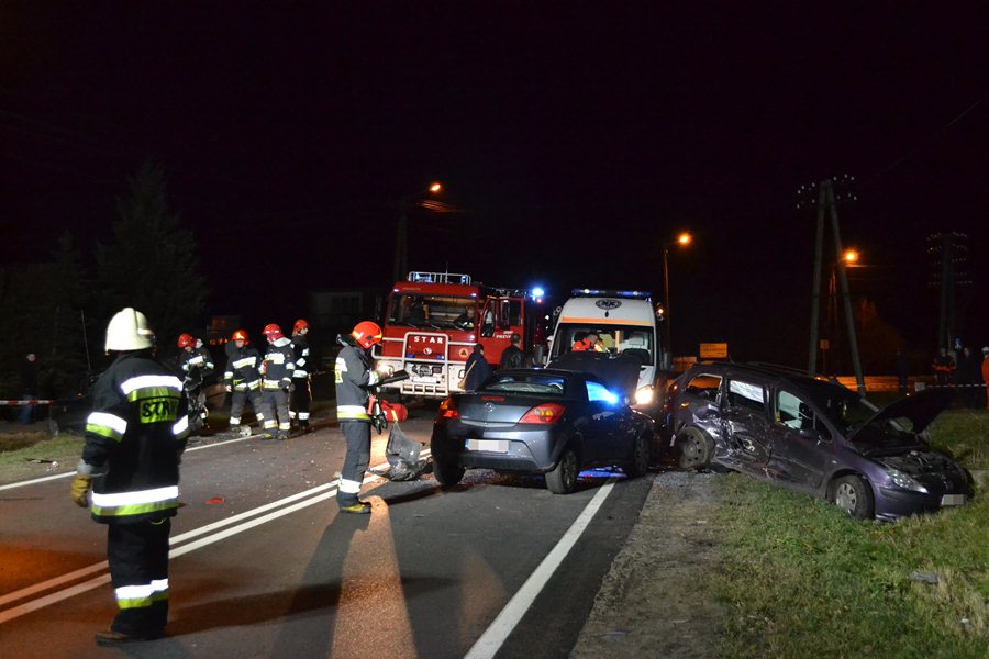Wideo: Wypadek samochodowy w Przykonie. 2 osoby poszkodowane