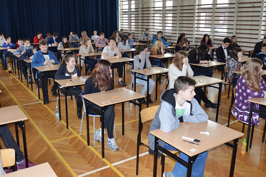 Uczniowie G2 przygotowują się do egzaminu gimnazjalnego