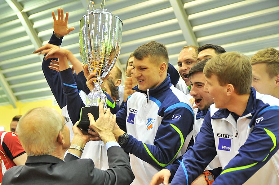 Dobra: Ursus wygrał ZINA CUP! Lanko i Złotów ze srebrem i brązem - foto: M. Derucki