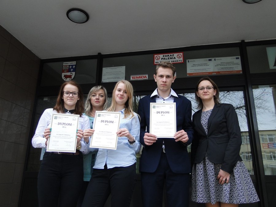 Spektakularne zwycięstwo uczniów ZST w Konkursie Wiedzy z Rachunkowości i Finansów