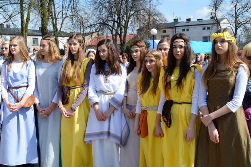 Modlitwa, taniec i biesiada. Tuliszków uczcił 1050 rocznicę Chrztu Polski - foto: Arkadiusz Wszędybył