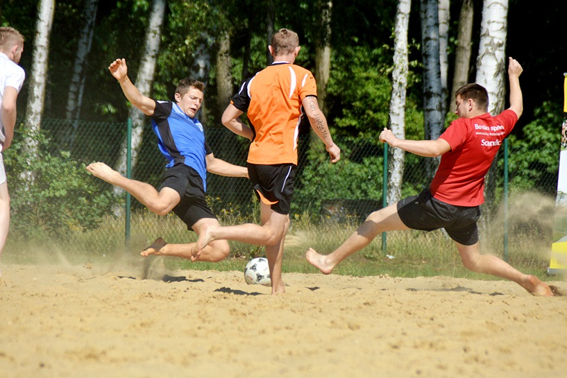 Grąbków: Mistrzostwa Gminy Malanów w Beach Soccera - foto: Arkadiusz Wszędybył