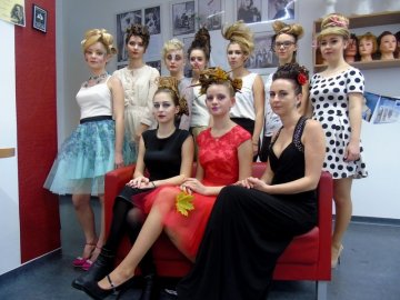 Fryzura jako rzeźba. Ukazali to w ZST