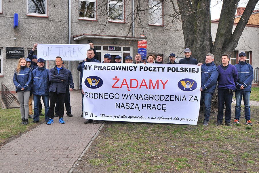 Wideo: Pracownicy Poczty Polskiej żądają godnej płacy - foto: M. Derucki