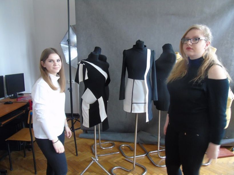 Zajęcia z projektowania odzieży na wydziałach Politechniki Łódzkiej