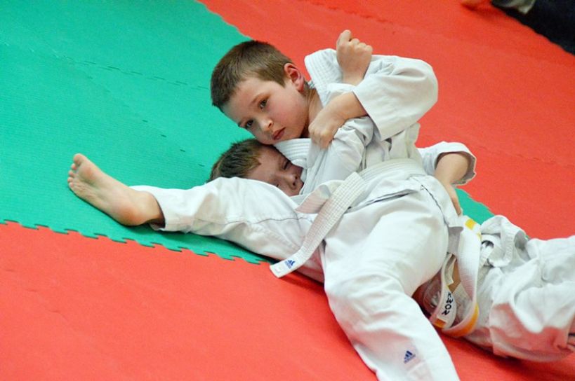 Tuliszków: VI Otwarte Mistrzostwa Judo Dzieci i Młodzików. Ponad 400 zawodników walczy o medale - foto: Arkadiusz Wszędybył