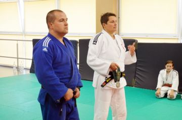Tuliszków: Judocy trenowali z Mistrzynią. Aneta Szczepańska wyjaśniła, jak sięga się po medale - foto: Arkadiusz Wszędybył