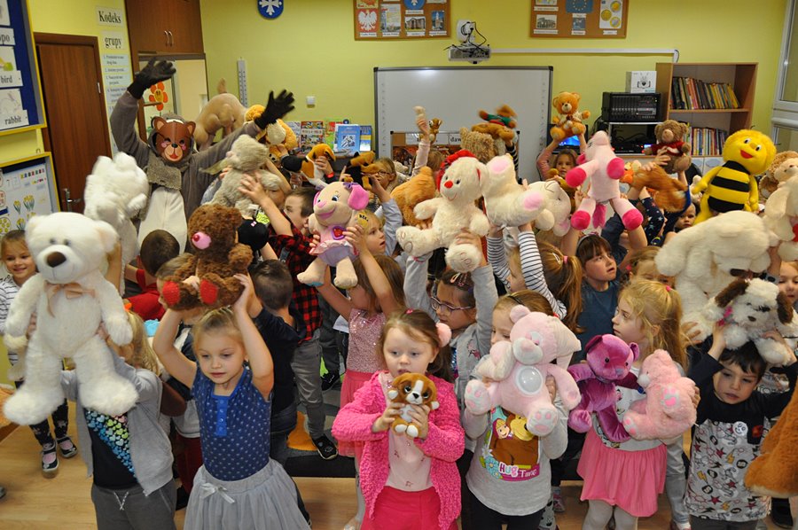 Święto Pluszowego Misia w Przedszkolu w Brudzewie - foto: materiał nadesłany