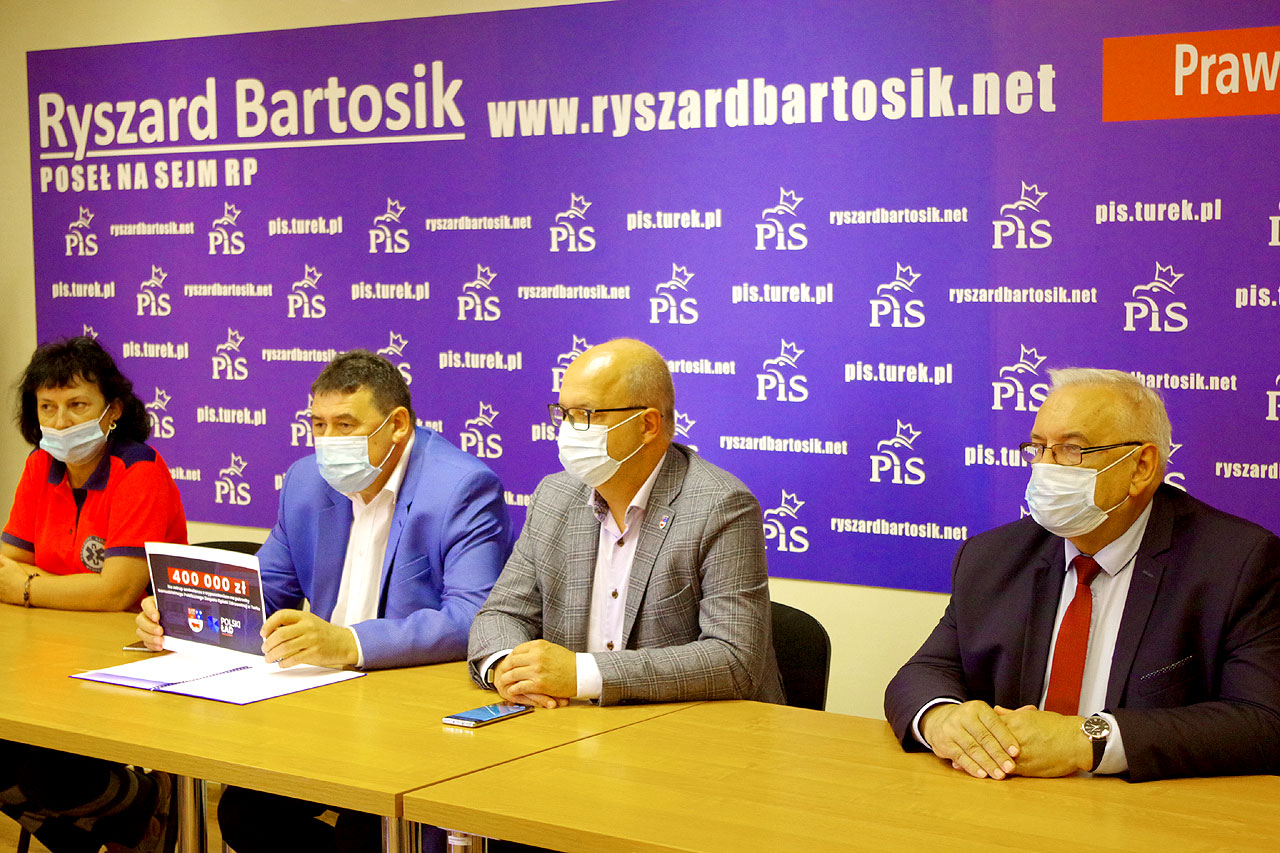 Wideo: 400 tys. zł na nową karetkę. Konferencja prasowa Ryszarda Bartosika.