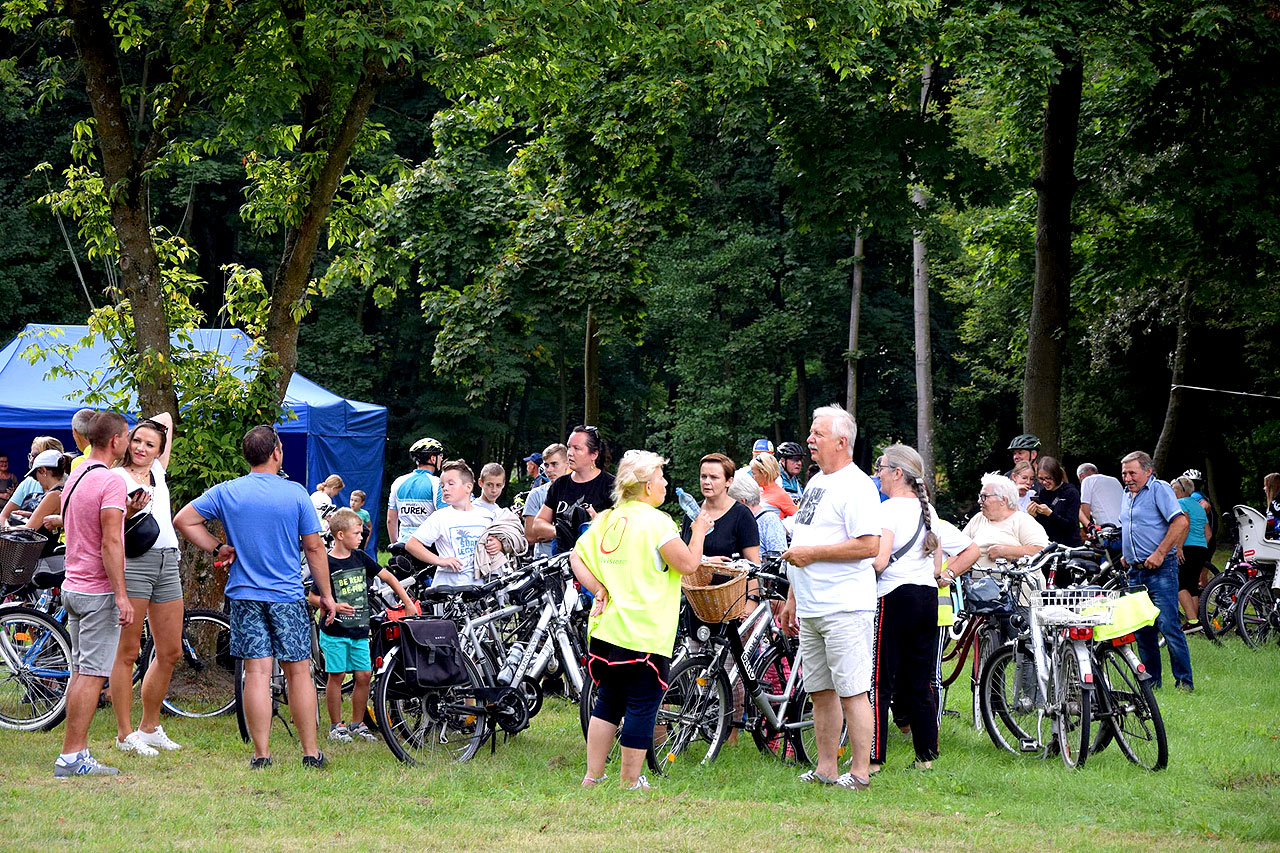 Rajd rowerowy i festyn w ramach akcji #SZCZEPIMYsię w gminie Tuliszków