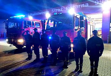Wideo: Strażacy z całego powiatu oddali hołd zmarłym tragicznie druhom z OSP Czernikowo.