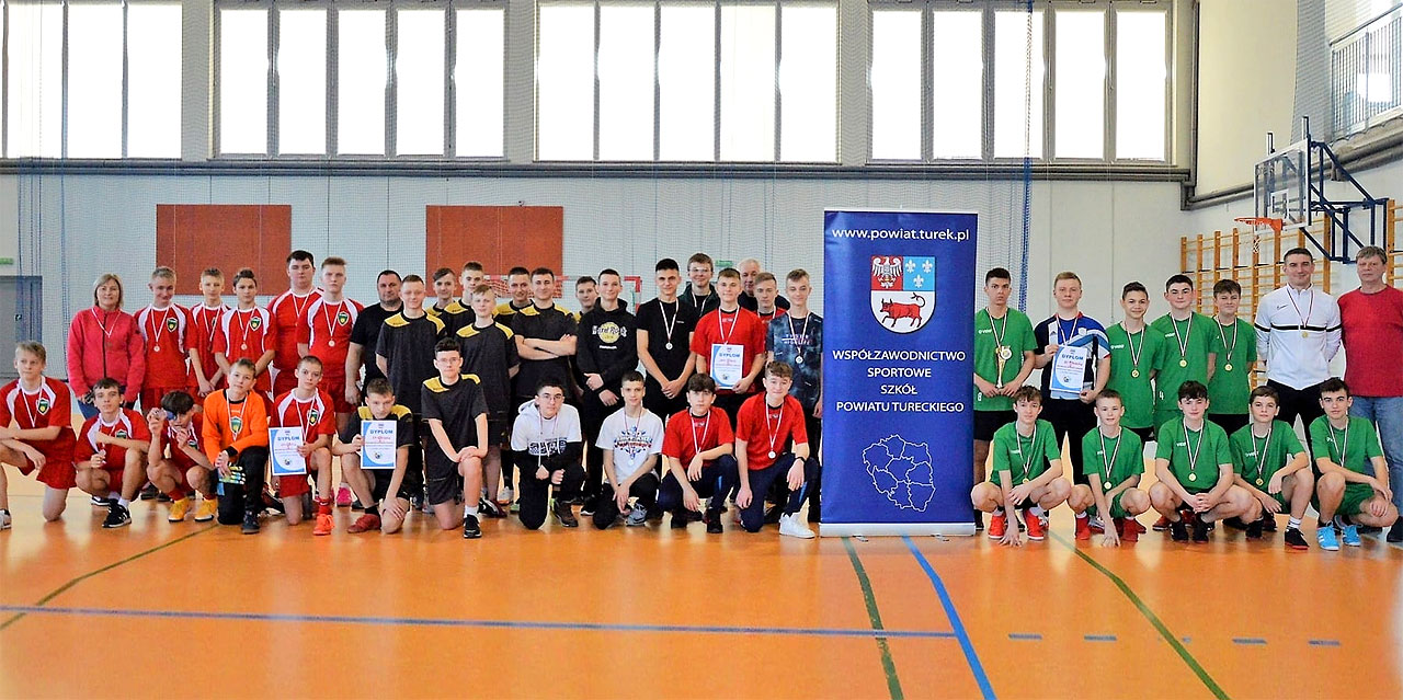 Reprezentanci SP Malanów najlepsi w Futsalu w powiecie tureckim.  - fot.: SP w Malanowie