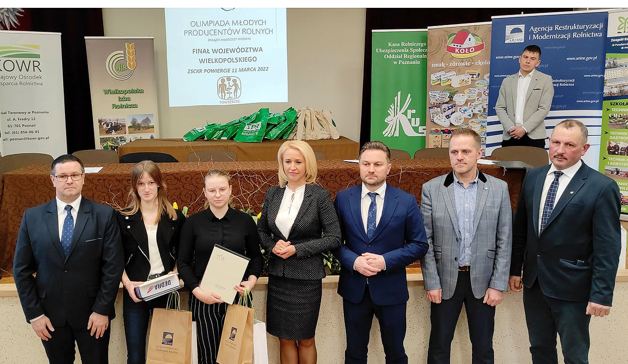 Uczennice z Kaczek wyróżnione na olimpiadzie w Powierciu - fot.: ZSR CKP w Kaczkach Średnich