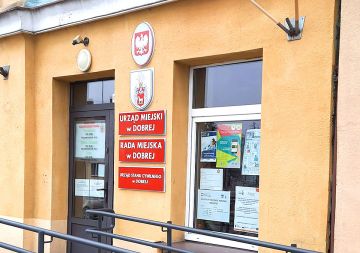 Nowy sekretarz w gminie Dobra wspomoże w pracy...